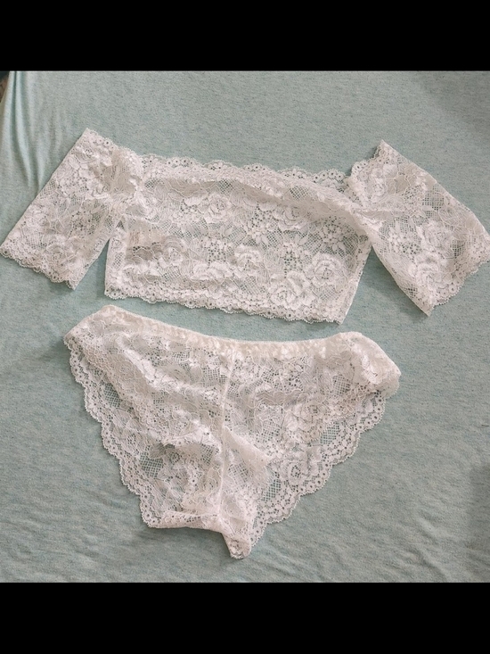 Other - White Lace Off-Shoulder Bralette & Bikini Set